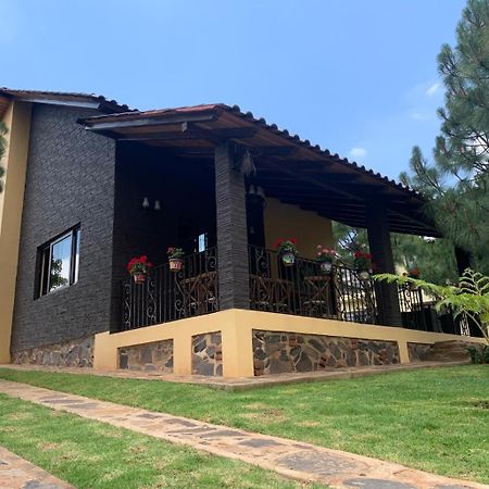 Cabana No.4 Puerta Del Bosque Mazamitla. Eksteriør billede